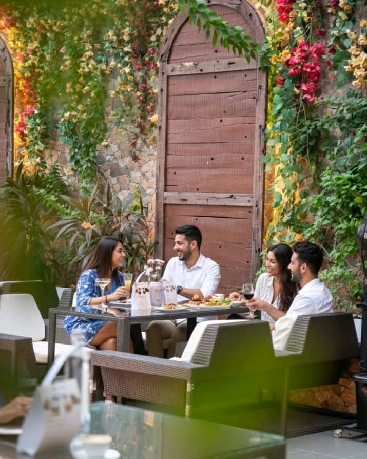 Grand Private Cabana Dinner (Group of 4)