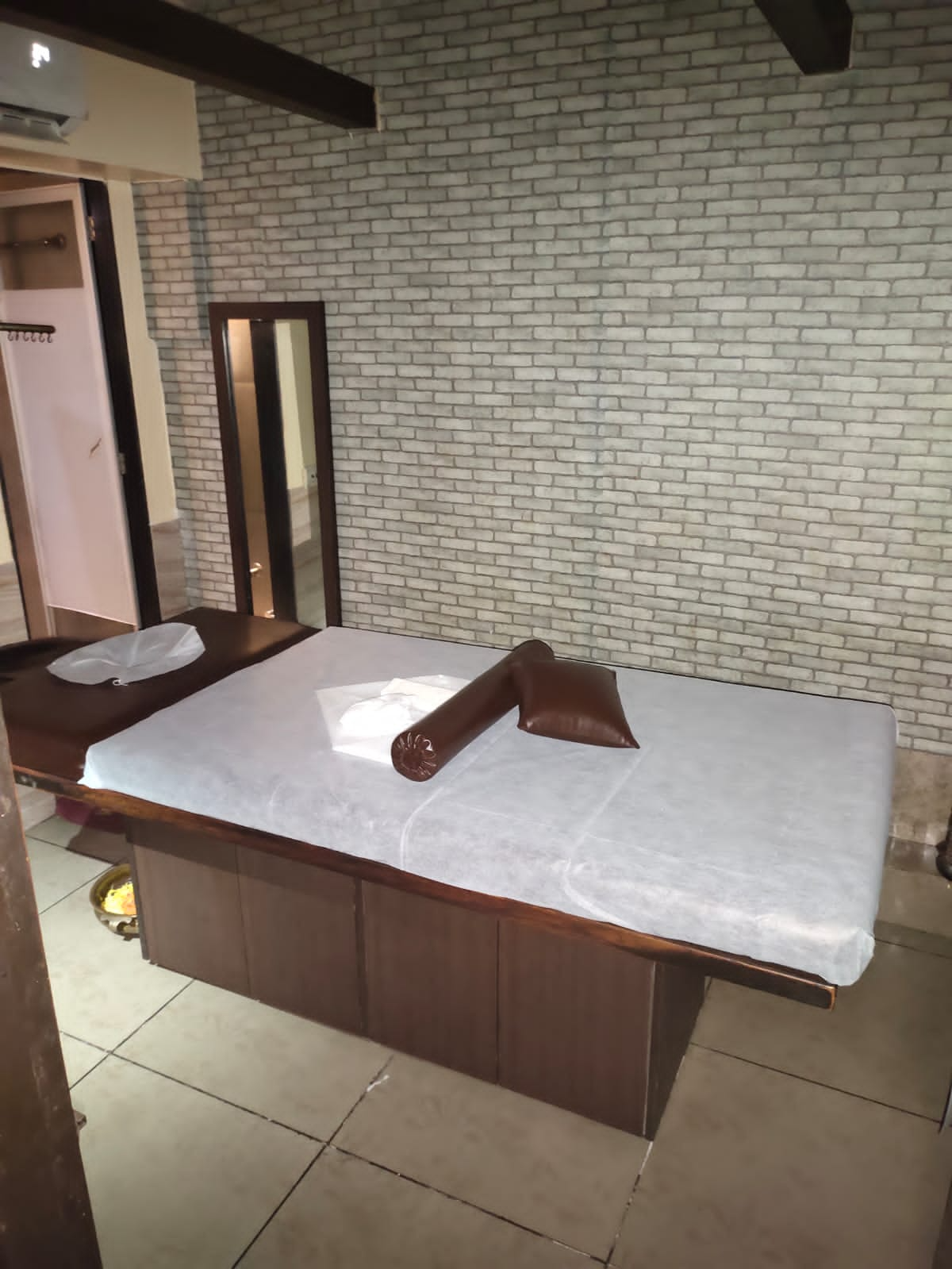 60 Minutes Massage Session - Image 6