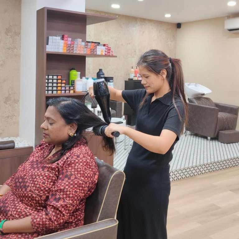 Haircut (Female)